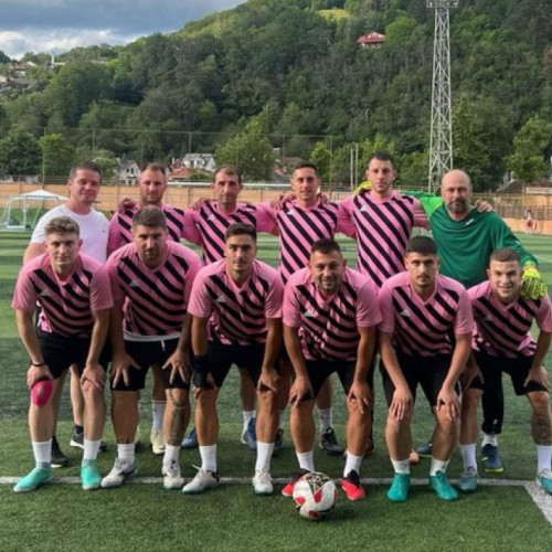 Echipa de minifotbal din Galați la &quot;Cupa României&quot; și succesul tinerilor tenismeni în SUA