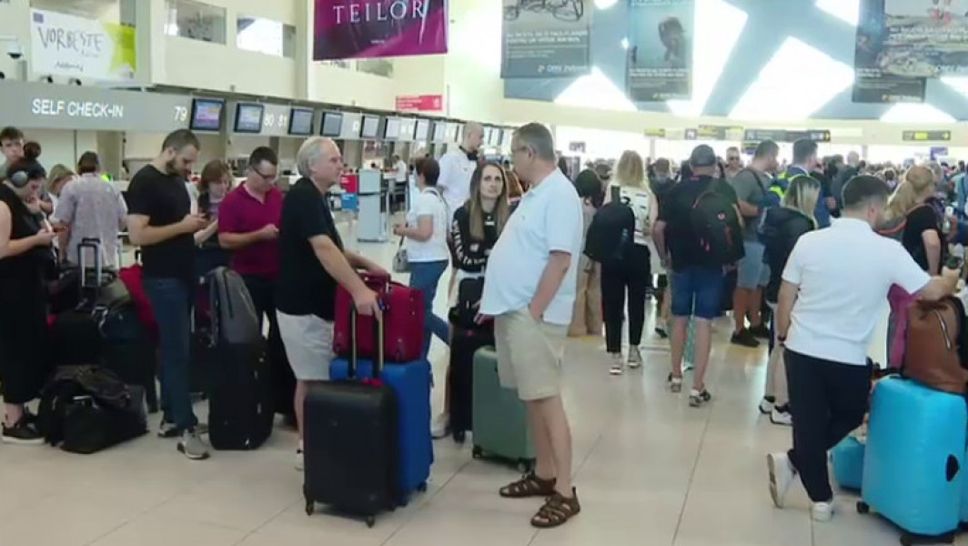 Cursele TAROM revin la normal după protestele echipajului