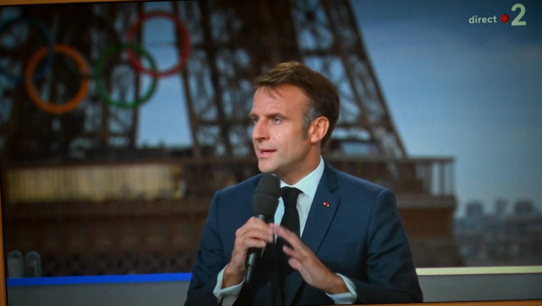 Emmanuel Macron refuză formarea unui guvern de stânga în Franța