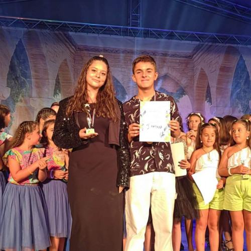 Artiştii iau premii şi în vacanţă Scris de Anca Spânu Vineri, 26 Iulie 2024 15:26