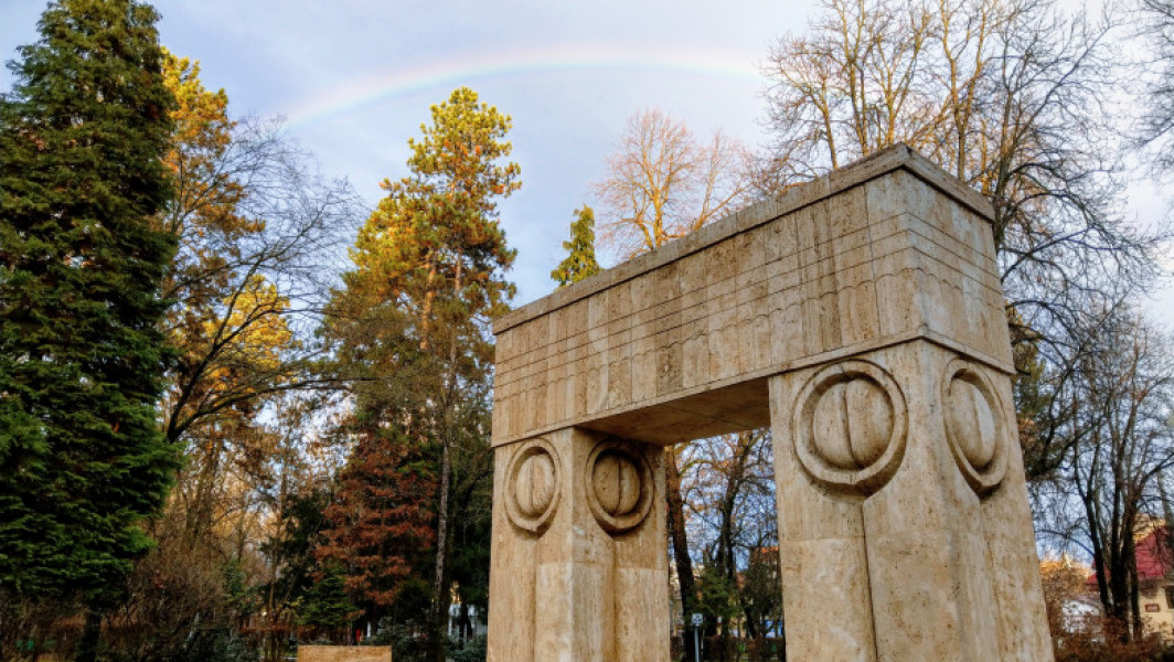 Ansamblul monumental "Calea Eroilor" și Frontierele Imperiului Roman-Dac au fost incluse pe Lista Patrimoniului Mondial UNESCO