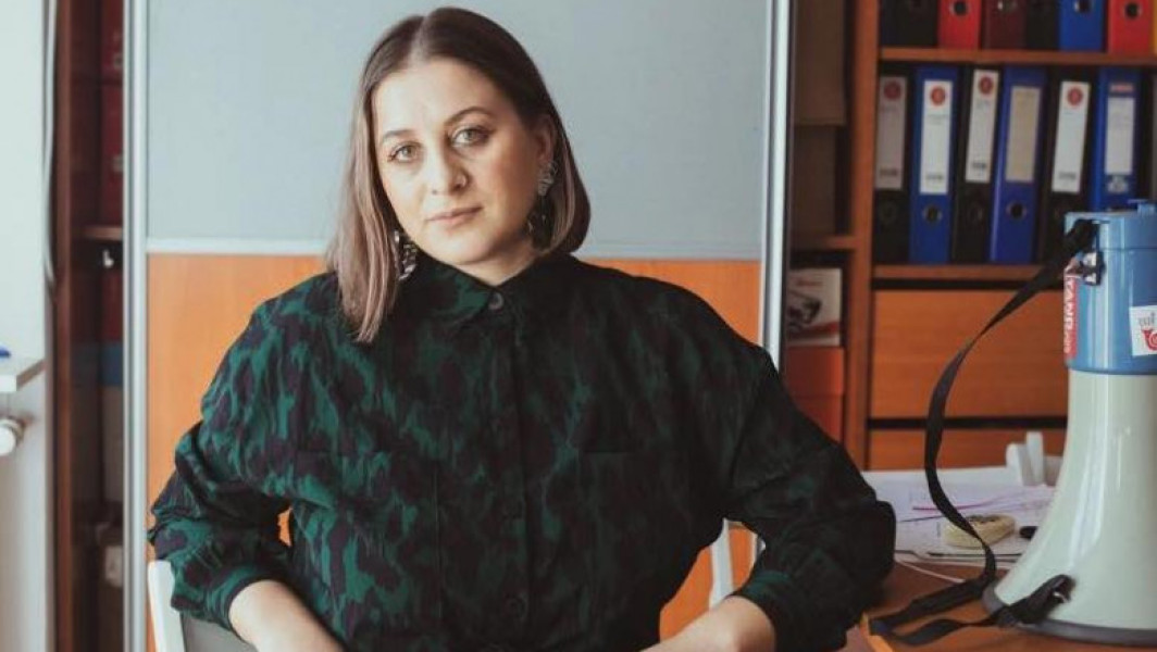 Abuzuri în mediul universitar: Fosta studentă Adela Alexandru vorbește despre cazuri de hărțuire la SNSPA
