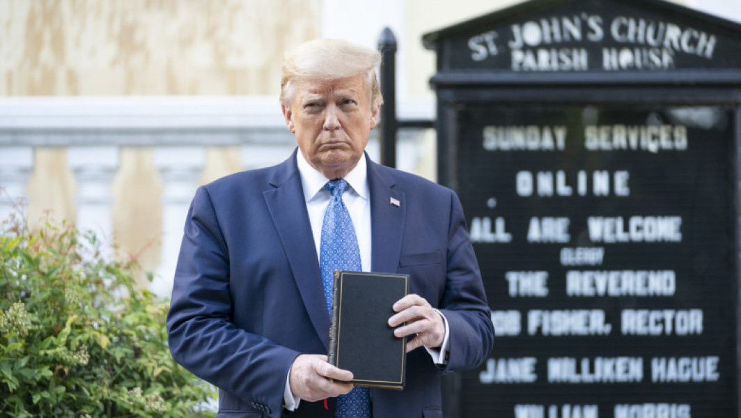 Donald Trump detine criptomonede in valoare de un milion de dolari, in ciuda declaratiilor anterioare