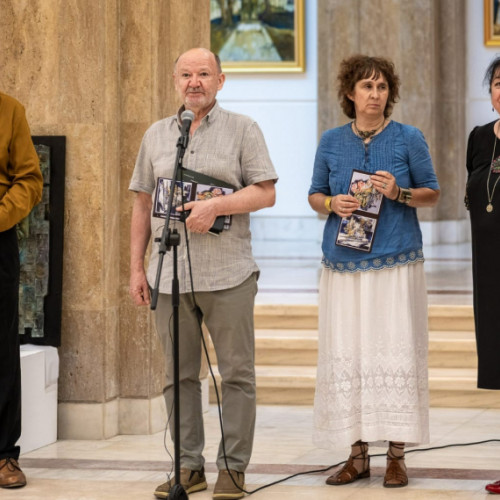 Expozitia &quot;Imagini eseu&quot; la Galeriile de Arta ale Academiei Romane din Bucuresti