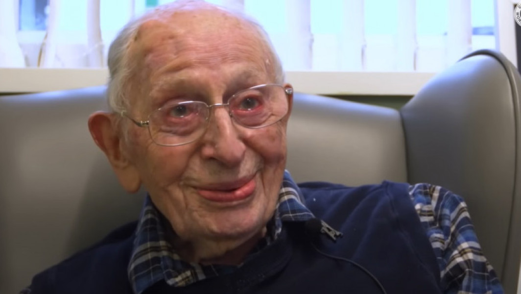 John Alfred Tinniswood, cel mai vârstnic bărbat din lume, a împlinit 112 ani