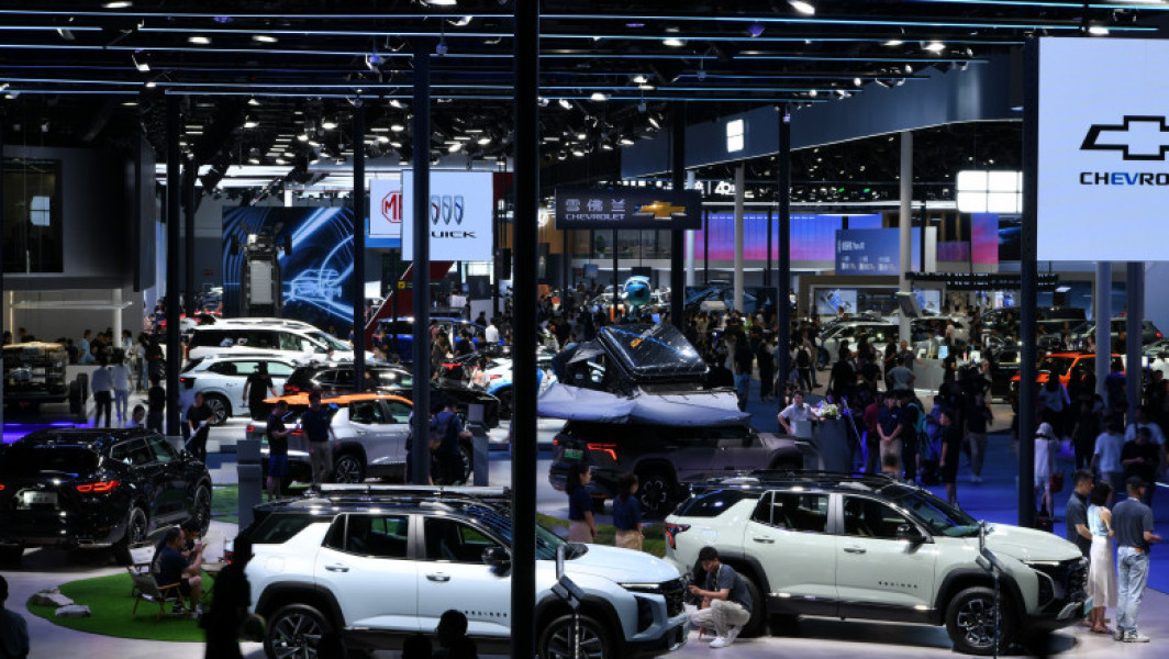 Producătorii chinezi de automobile electrice fac promisiuni pentru a evita taxele din Uniunea Europeană