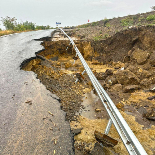 Infrastructura rutieră din Galați, afectată de inundații