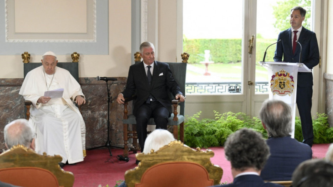 Premierul belgian critică Biserica Catolică în fața Papei Francisc