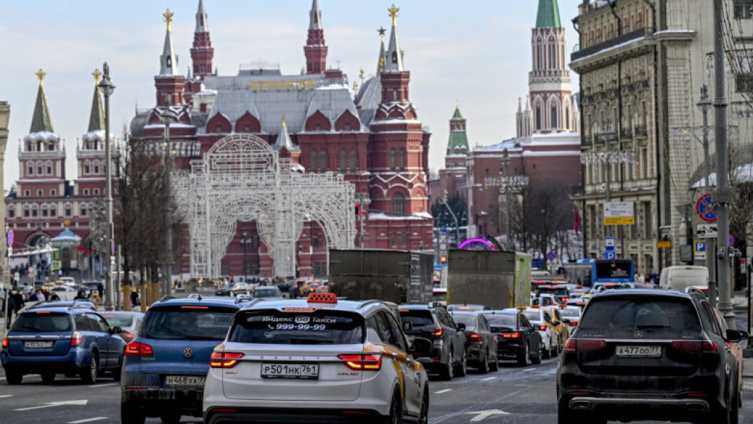 Chery începe asamblarea de autoturisme în Rusia, preluând fabrici lăsate libere de constructorii occidentali