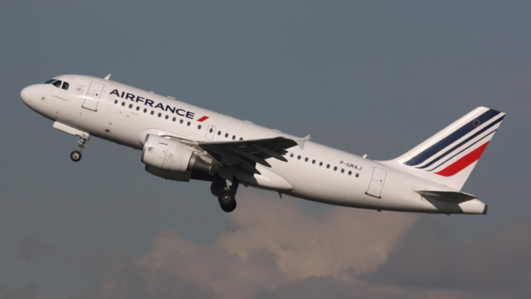 Air France suspendă zborurile deasupra Mării Roșii