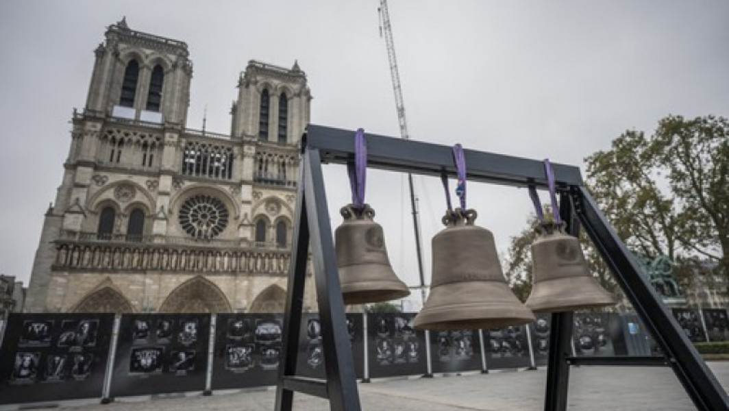 Clopotele catedralei Notre-Dame din Paris bat din nou, înainte de redeschidere