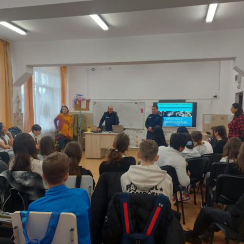 Activitate educațională la Școala Gimnazială &quot;Gheorghe Munteanu&quot; pentru prevenirea victimizării minorilor