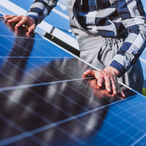 Prosumatorii nu vor mai fi obligați să instaleze sisteme de stocare de energie