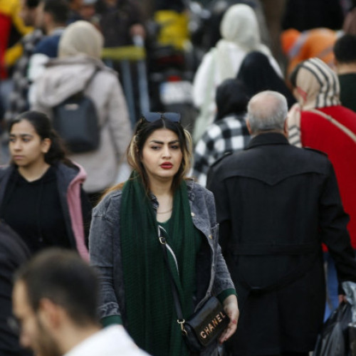 Președintele iranian suspendă legea privind cultura căsătoriei și hijabului