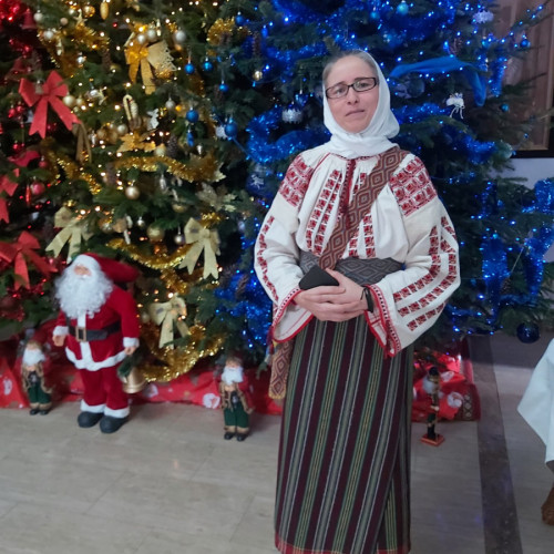 Doamna Leonica Roman a colindat la Biblioteca Județeană &quot;V.A. Urechia&quot;