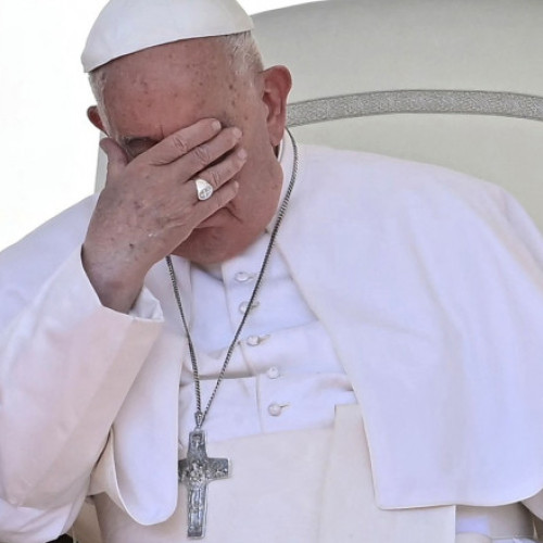 Papa Francisc condamnă atacul aerian israelian