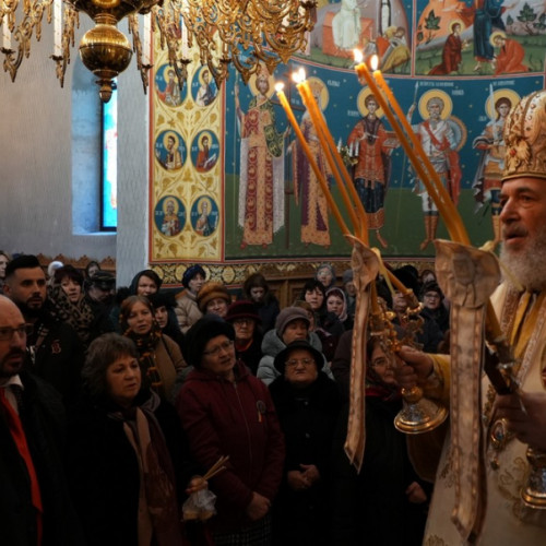 Slujba de hram oficiată de Înaltpreasfințitul Părinte Casian în Galați