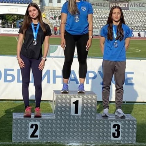 Medalie de argint obţinută în Bulgaria. Din sportul gălățean Scris de Gh. Arsenie, M. Petrescu Luni, 12 Mai 2025 14:30