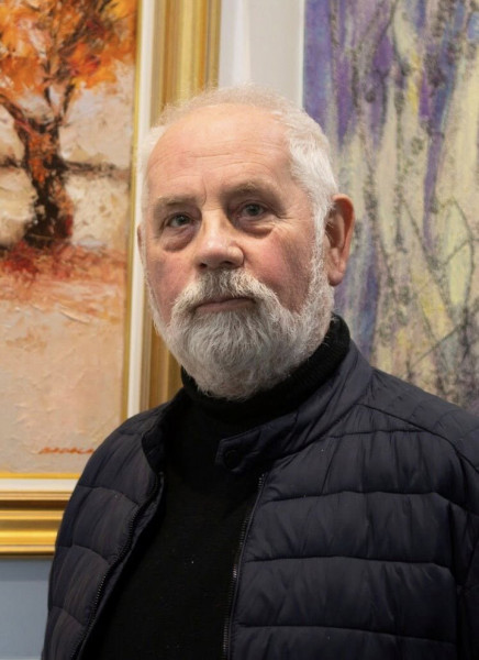 Pictorul Sterica Badalan a împlinit 70 de ani, marcând o etapă importantă în cariera sa artistică, potrivit unei notează pe site-ul viata-libera.ro. Născut pe 27 mai 1955 în comuna Pisica, județul Tulcea, artistul atingea o vârstă a maturității, moment prielnic pentru a reflecta asupra lucrărilor sale și pentru a-și pregăti noi proiecte.