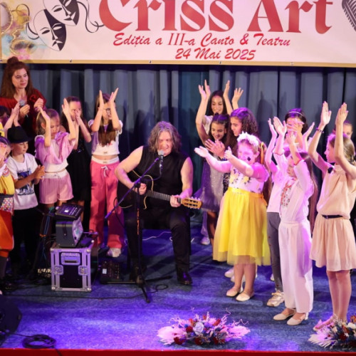 Festivalul național de canto și teatru „Criss Art” a avut loc sâmbătă, 24 mai, în sala Aula Magna a Universității „Danubius” din Galați. Potrivit site-ului viata-libera.ro, această ediție a III-a a reunit copii talentați care au demonstrat abilități artistice remarcabile. Evenimentul, organizat de artista cunoscută Cristina Boghici, directoarea Școlii de canto „Criss Music”, a adus în fața publicului personalități ale scenei muzicale românești, precum Laurentiu Cazan, care a fost și președinte al juriului.