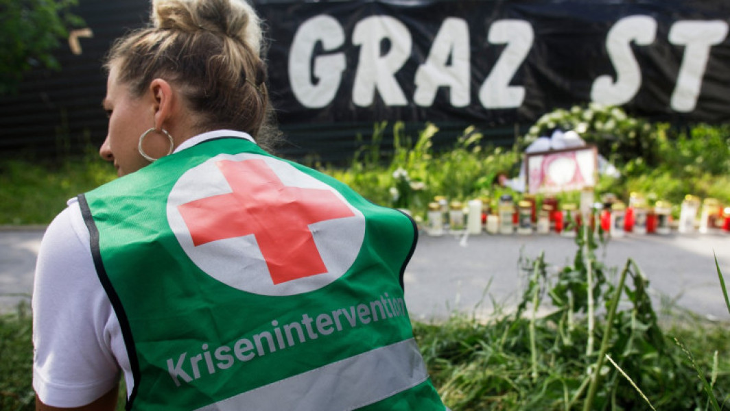tragedie la scoala din Graz: doi români răniți și un fost elev care s-a sinucis