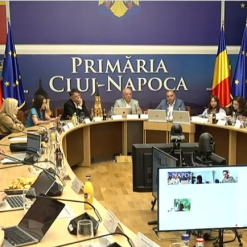 Toți angajații primăriei Cluj-Napoca primesc spor de condiții vătămătoare. Boc: Mărunțitul dosarelor afectează sănătatea oamenilor