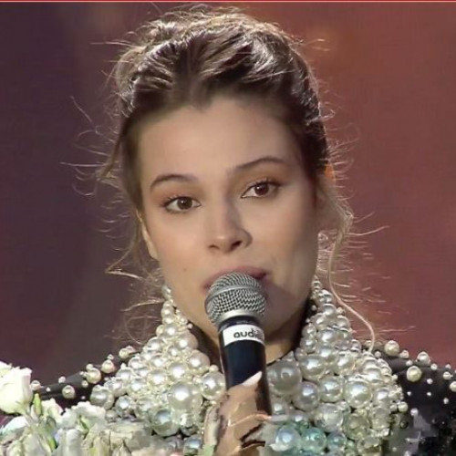 galatenca Alexandra Serenada Sirghi, pe scena festivalului mamaia, a impresionat juriul și publicul