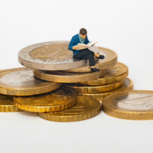 libertatea economica în Romania: un iluzoriu spectacol de cuvinte și taxe