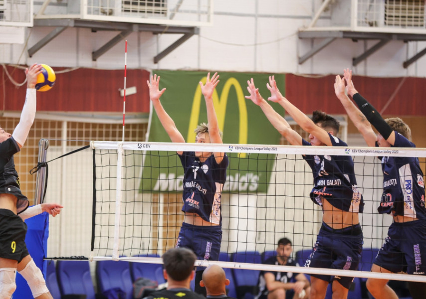 Arcada Galaţi joacă un meci amical la Steaua înainte de revenirea campionilor mondiali