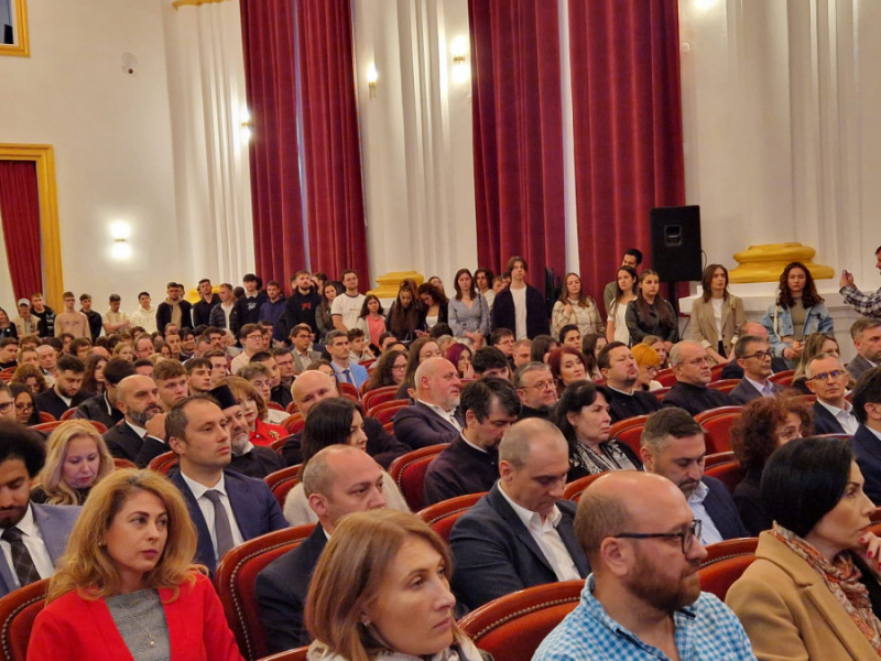 Universitatea Dunărea de Jos a deschis oficial noul an universitar la Galați