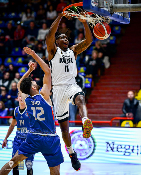 CSM Galați a pierde la debutul în Liga Națională de baschet, scor 64-104 cu CS Vâlcea