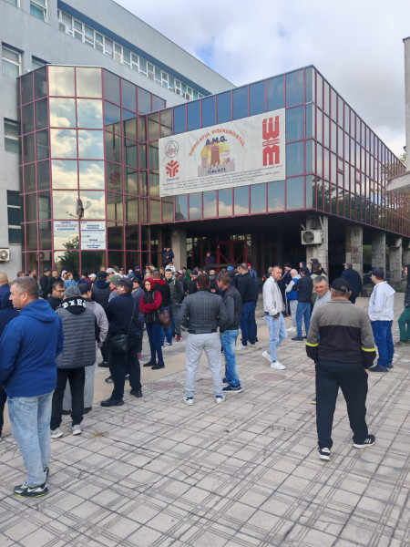 Exim Bank poate cere plata anticipată a creditului Liberty Galați începând cu 1 octombrie