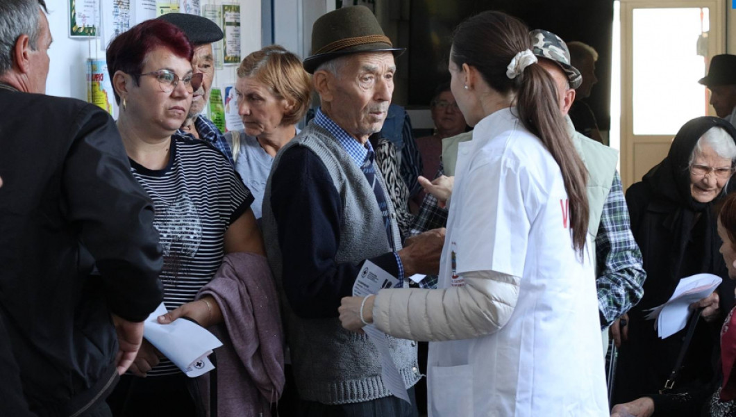 Caravana medicală gratuită a ajuns la Cudalbi pentru peste 130 de locuitori