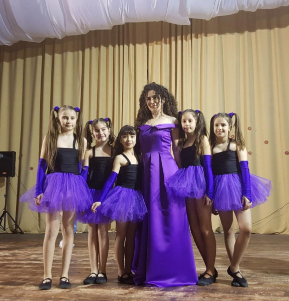 Marilena Sava Apostu a prezentat două povești noi în Cenaclul „Noduri și Semne”