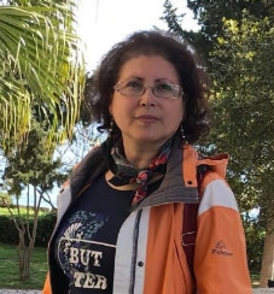 Expoziția „Upovăință” cu lucrări diverse ale pictoriței Nicoleta Berlea-Bejan la Galați