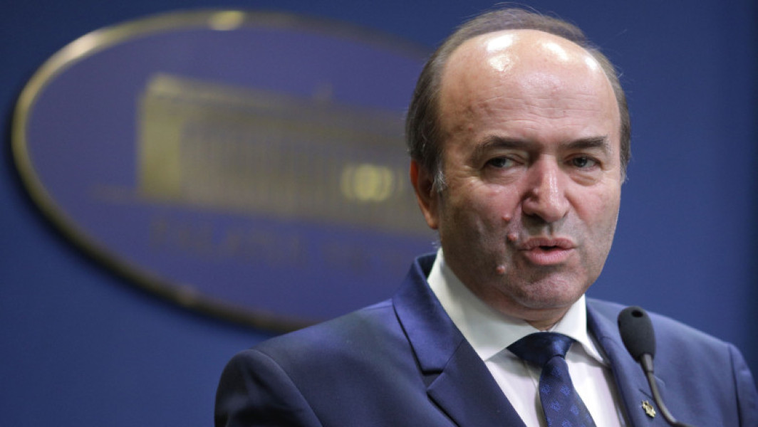 Guvernul poate relua proiectul de lege pentru pensiile magistraților, explică Tudorel Toader