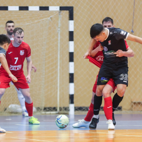United Galați câștigă în Champions League la futsal, CSM pierde la handbal feminin