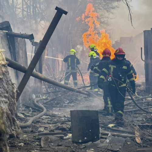 Dubla atingere a Rusiei lasă în urmă 14 victime. O zi de doliu în Odesa, după atacul cu rachetă