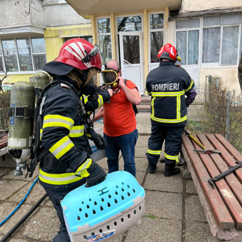 Apartament distrus de foc în strada Regiment 11 Siret din Galați