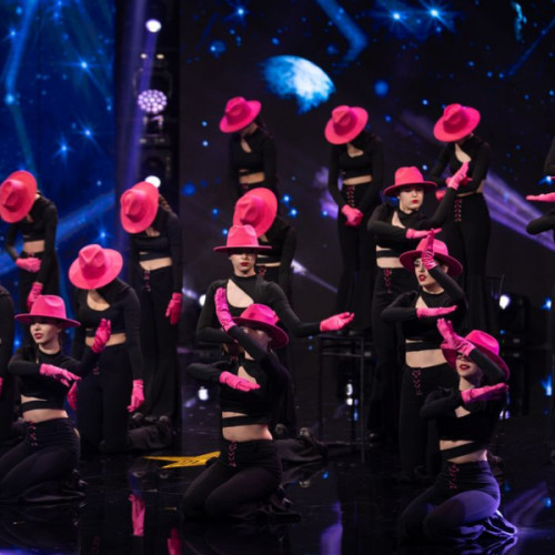 Vestea Noului Talent: EStrada Studio impresionează cu un spectacol extraordinar la "Românii au talent", desfăşurat de Anca Melinte