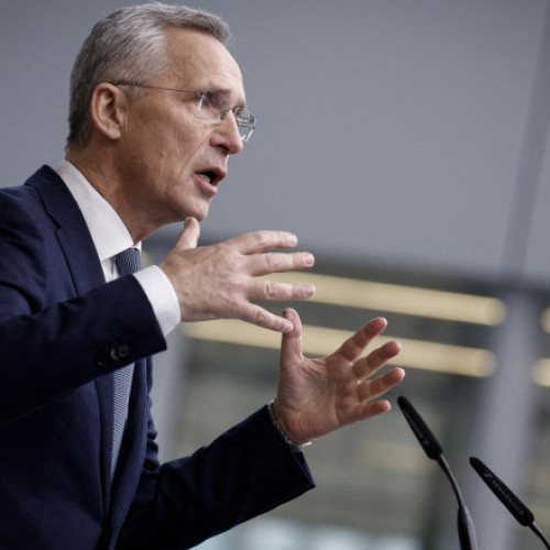 Stoltenberg face apel către SUA să ajute Ucraina: „E și în interesul lor ca Putin să nu câștige războiul”