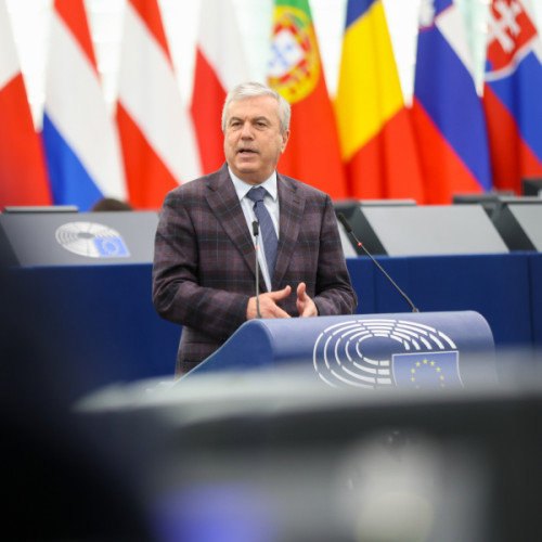 Protejarea industriei europene de oțel, extremă urgență. Solicitarea lui Dan Nica la nivelul Comisiei Europene Scris de Ovidiu Amălinei Duminică, 21 Aprilie 2024 20:00