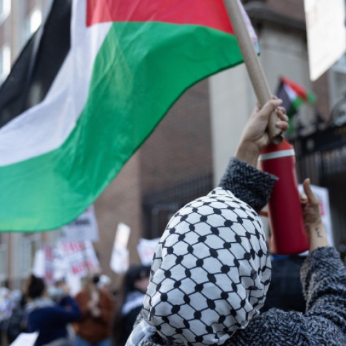 93 de persoane au fost arestate în timpul unor manifestaţii în campusurile universitare din SUA
Manifestaţii pro-palestiniene provoacă 93 de arestări în campusuri universitare din SUA