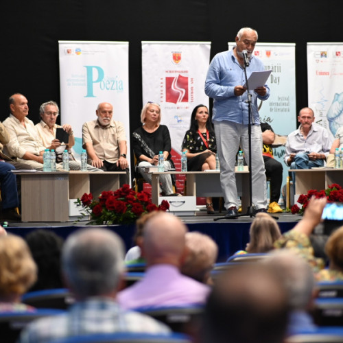 Festivalul Internațional de Literatură „Poezia - port la Dunăre” a atras 100 de scriitori din șapte țări la Galați